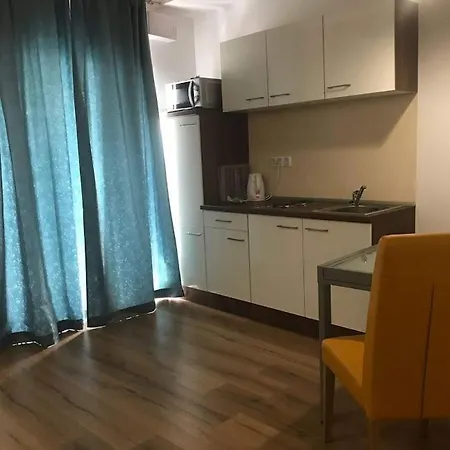 Amerikon Apartment *