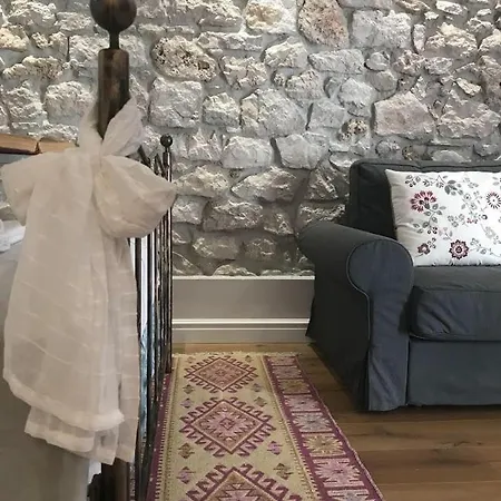 Amerikon Apartment *